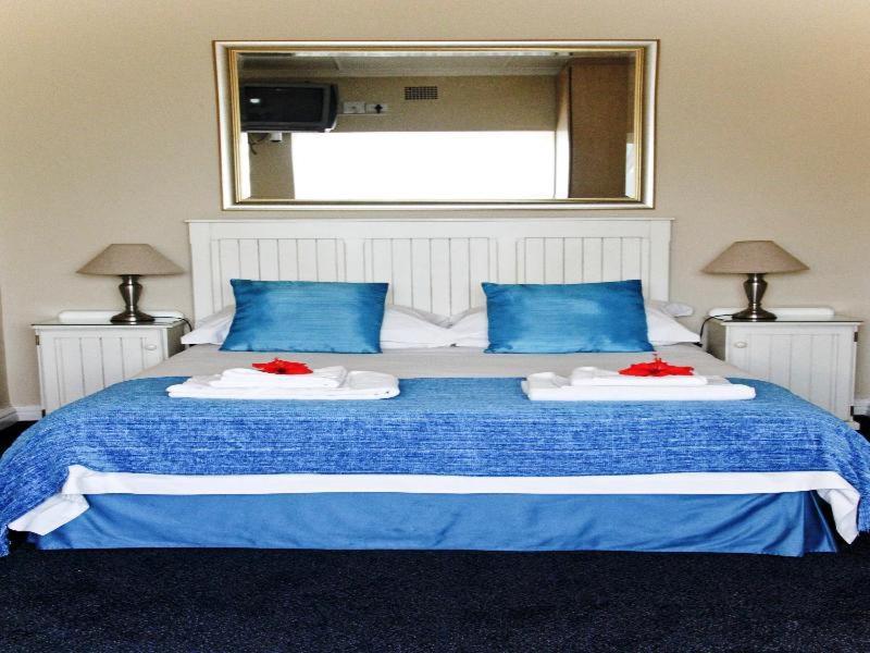 The Russel Hotel Κνύσνα Δωμάτιο φωτογραφία