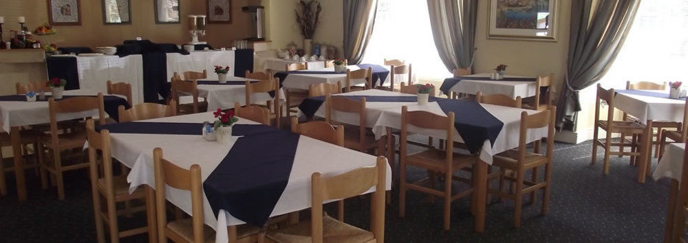 The Russel Hotel Κνύσνα Εξωτερικό φωτογραφία
